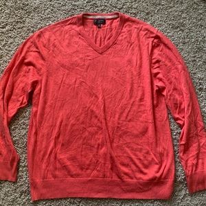 Men’s V neck sweater